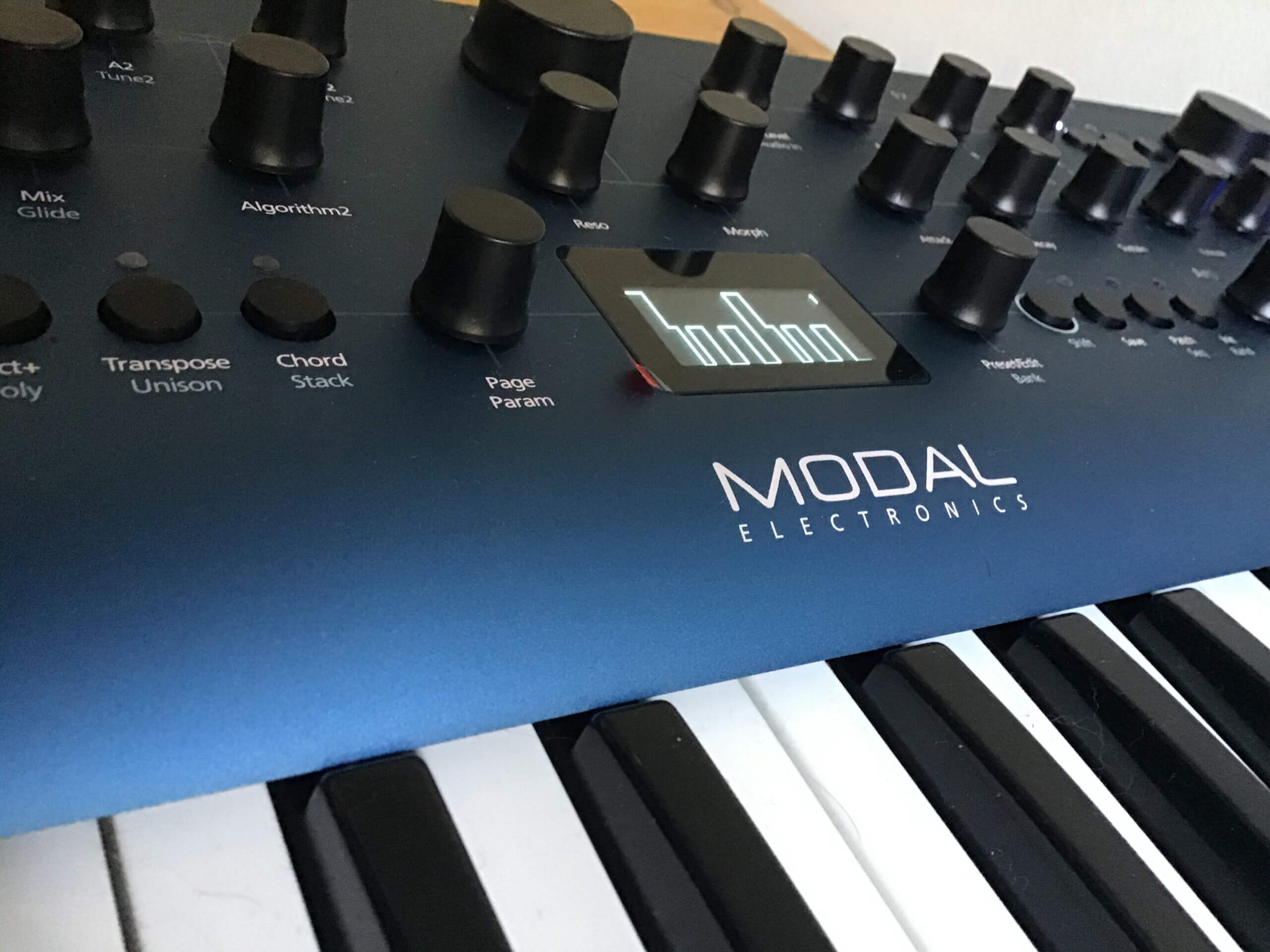 modal cobalt 8 synth