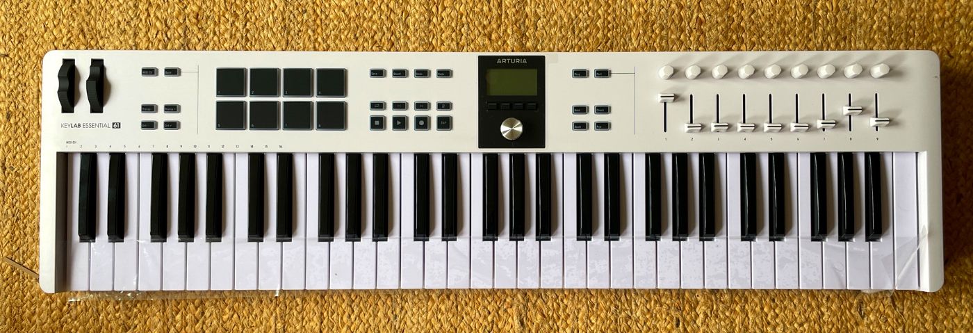 KeyLab Essential 61 : Master Keyboard Arturia -  - en